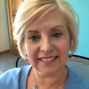 Meet your Posher, Julie